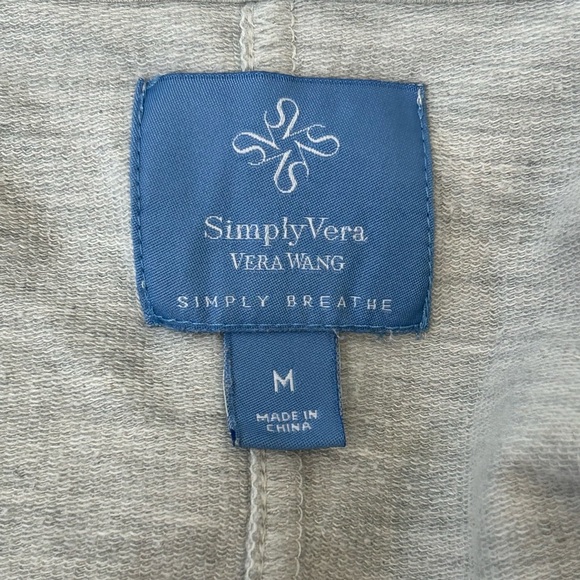 NWOT SimplyVera Vera Wang Simply Breathe Heather
Gray Off Center Zip Long Hoodie - Picture 4 of 6
